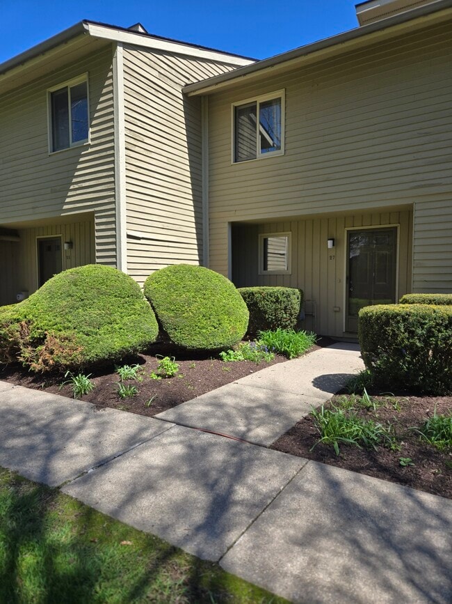 property at 33 4th Ave