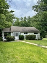 7229 Pimmit Ct in Falls Church, VA - Building Photo