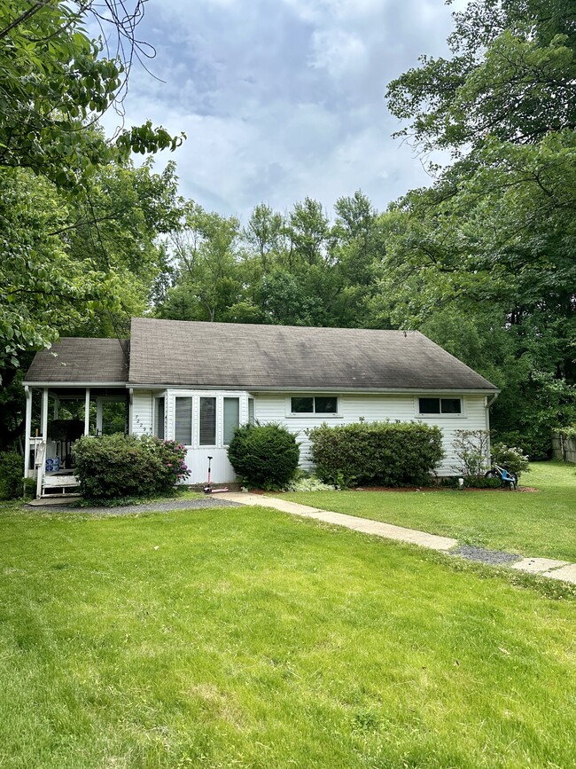 property at 7229 Pimmit Ct