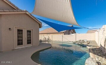 7323 N 82nd Ave in Glendale, AZ - Building Photo - Building Photo