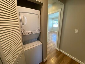 5708 Colfax Ave in Los Angeles, CA - Building Photo - Building Photo