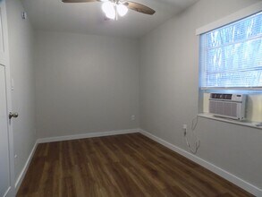 699 W Osceola St in Clermont, FL - Foto de edificio - Building Photo