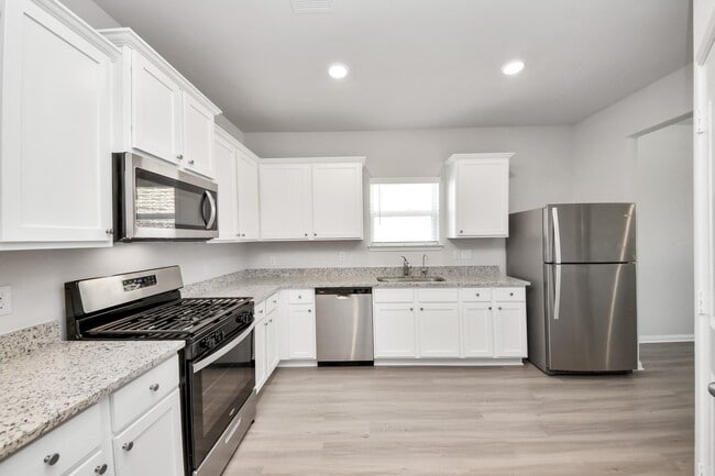 property at 3113 Foresail Ln