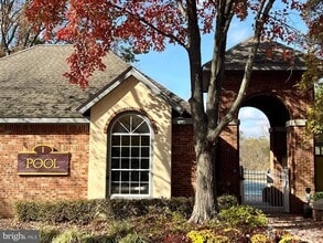 106 Heritage Blvd in Princeton, NJ - Building Photo - Building Photo