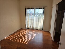 32200 Cathedral Canyon Dr, Unit 103 in Cathedral City, CA - Building Photo