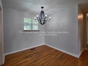 1005 Francis Rd in Knoxville, TN - Building Photo - Building Photo