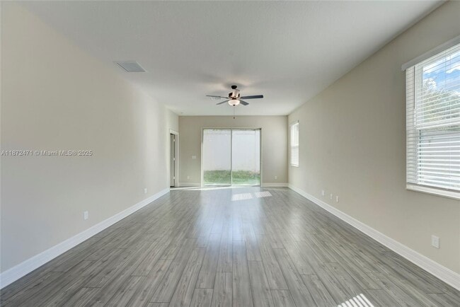 1734 Party Pl in Fort Pierce, FL - Building Photo - Building Photo