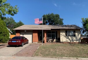 3006 Hudson St in Colorado Springs, CO - Building Photo