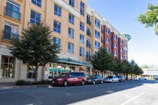 2200 N Westmoreland St, Unit Unit 516 in Arlington, VA - Building Photo