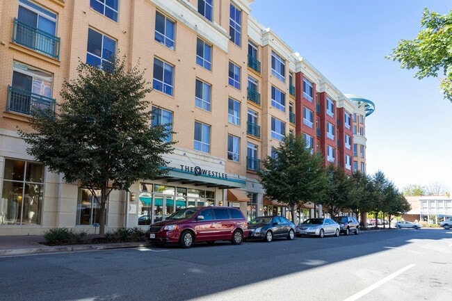2200 N Westmoreland St, Unit 516