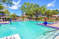 Bentley Green Apartment Homes in Jacksonville, FL - Foto de edificio - Building Photo