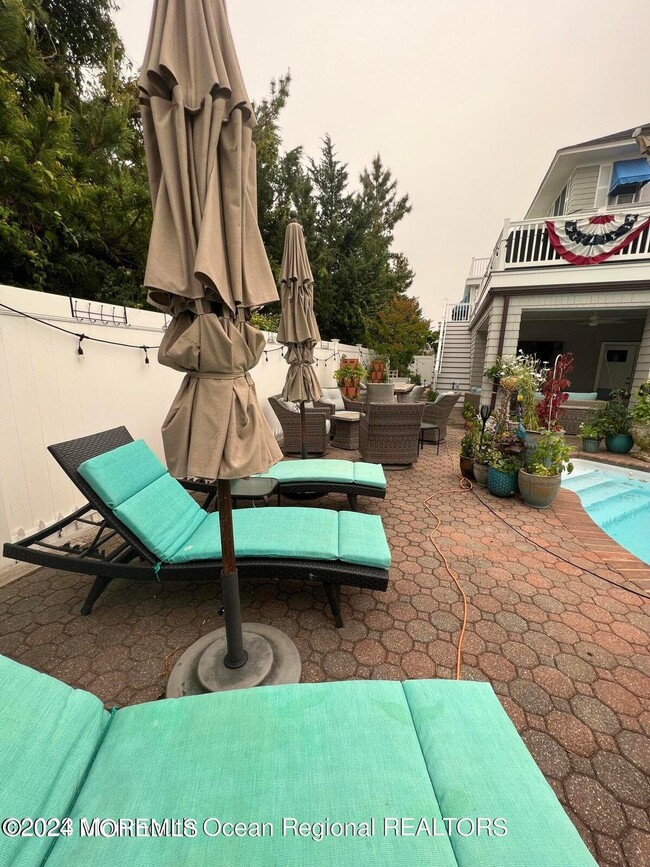 106 Mathis Pl in Mantoloking, NJ - Building Photo - Building Photo
