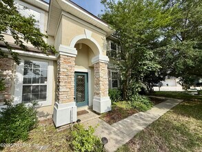 2080 Trailing Pines Way in Orange Park, FL - Building Photo - Building Photo