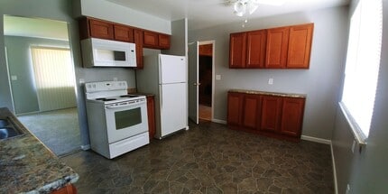 2119 Sevenhills Dr in Cincinnati, OH - Building Photo - Building Photo