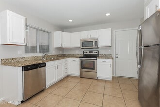 1308 E Liberty Shores Dr in Gilbert, AZ - Building Photo - Building Photo