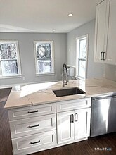 18 Harding Pl in Danbury, CT - Building Photo - Building Photo