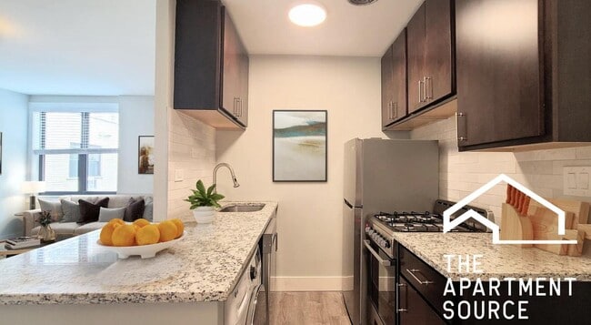 445 W Barry Ave