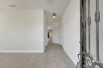 512 Carnation Ln in Mansfield, TX - Building Photo - Building Photo