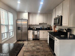 12607 English Orchard Ct in Silver Spring, MD - Building Photo - Building Photo
