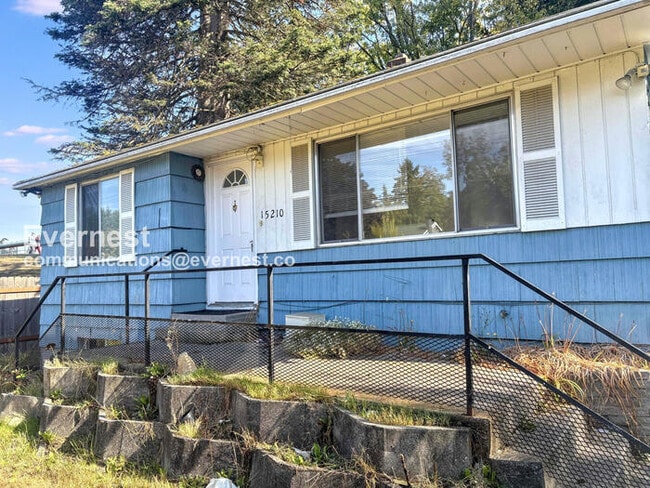 15210 8th Ave NE