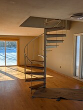 19 Barton Ct in Branford, CT - Building Photo - Building Photo