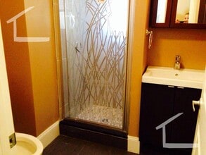 8 Saint Lukes Rd, Unit 3 in Boston, MA - Building Photo - Building Photo