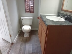 2400 Oaklawn Blvd in Hopewell, VA - Building Photo - Building Photo