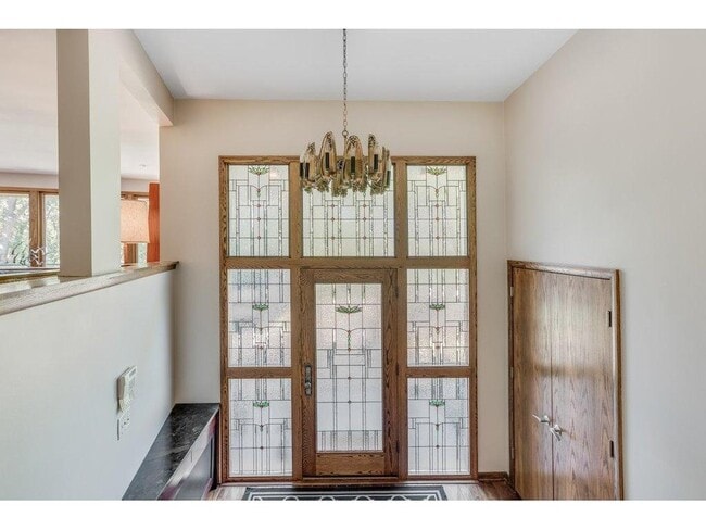 400 Natchez Ave N in Minneapolis, MN - Building Photo - Building Photo