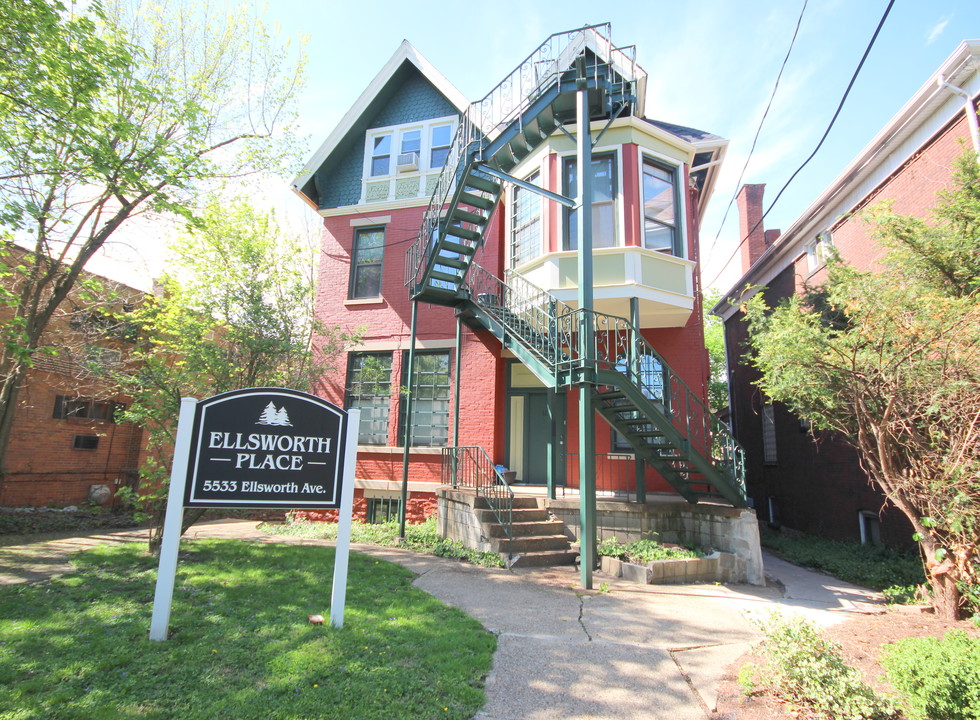 Ellsworth Place in Pittsburgh, PA - Building Photo