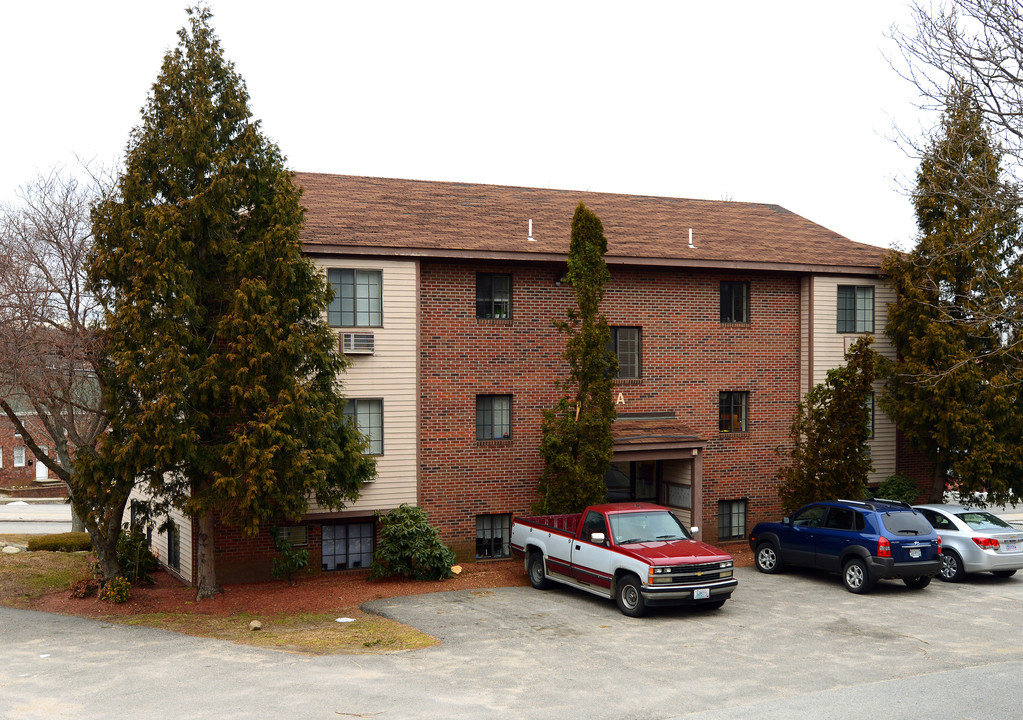 Cowesett Terrace in West Warwick, RI - Building Photo