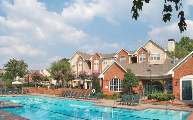 The Grove at Pleasant Valley Apartment Homes in Little Rock, AR - Building Photo