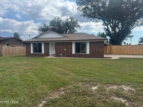 5204 Park St in Panama City, FL - Building Photo - Building Photo