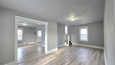 2105 Hunter St in Cinnaminson, NJ - Building Photo - Building Photo