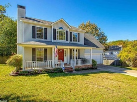 2402 Shaker Ridge in Benton, AR - Building Photo