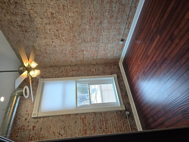 property at 1104 6th St