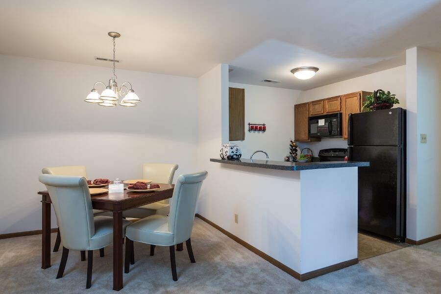 Greenway Chase Apartments Florissant, MO Apartments