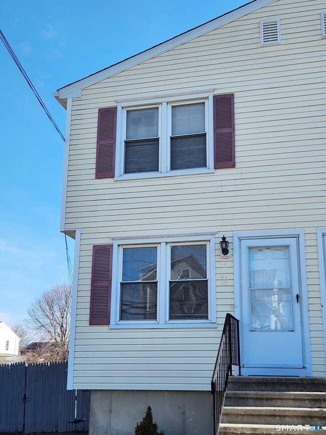 property at 164 Meadowview Ave