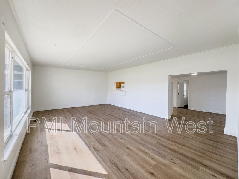 450 W 200 N in Bountiful, UT - Building Photo