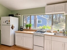 11321 Beauview Rd, Unit 3 in Grass Valley, CA - Building Photo