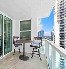350 SE 2nd St in Fort Lauderdale, FL - Building Photo - Building Photo