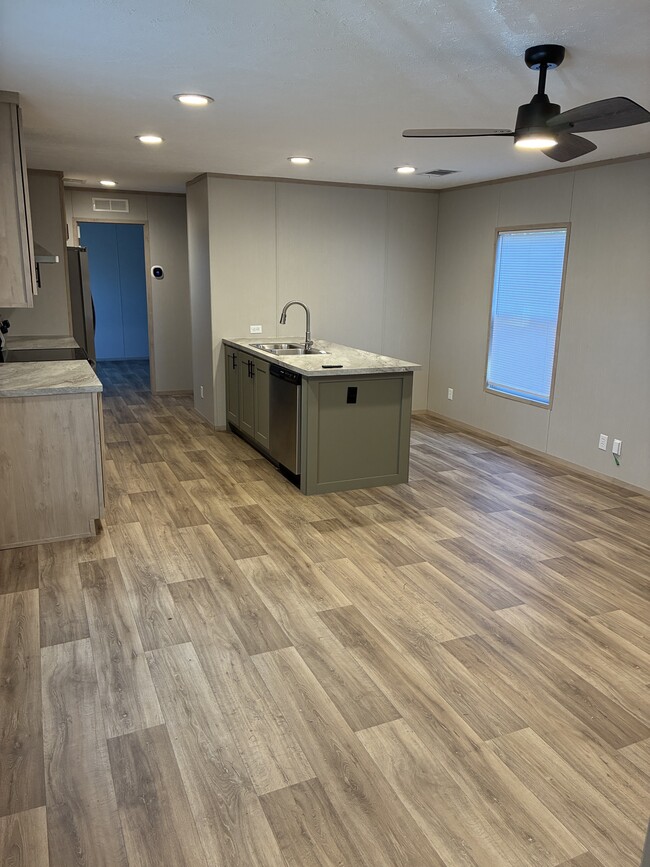 120 Charles Pl in Cornelia, GA - Building Photo - Building Photo