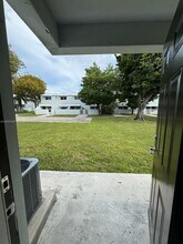 483 NW 19th St in Miami, FL - Building Photo - Building Photo