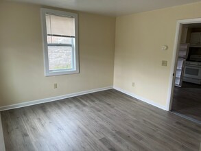 375 Elm St in Fitchburg, MA - Building Photo - Building Photo