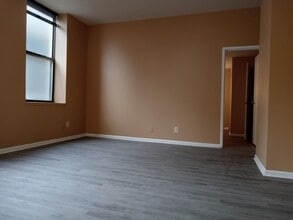 54 W Cherry St, Unit 202 in Rahway, NJ - Building Photo - Building Photo