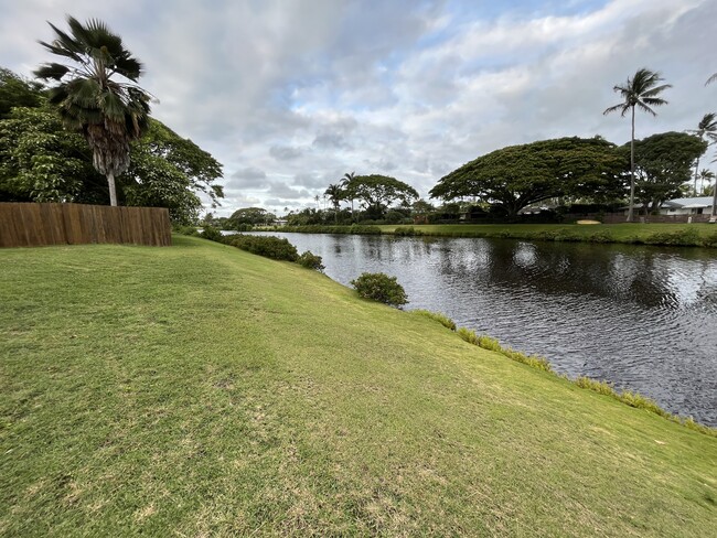 property at 372 Ilimalia Loop