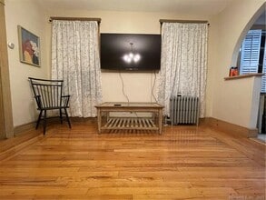 364 W Rock Ave in New Haven, CT - Building Photo - Building Photo