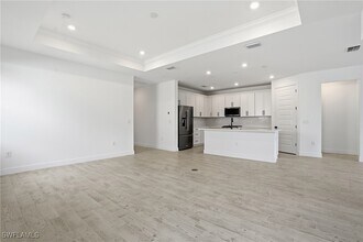 2071 Freemont Dr in Naples, FL - Building Photo - Building Photo