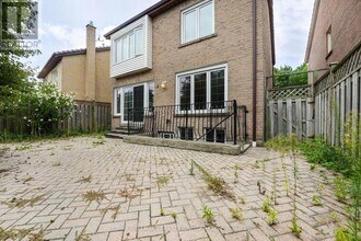 44 Carlisle Crescent in Toronto, ON - Building Photo - Building Photo