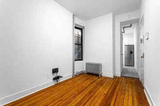 443 E 88th St in New York, NY - Building Photo - Building Photo