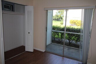 159 Windsor H in West Palm Beach, FL - Building Photo - Building Photo